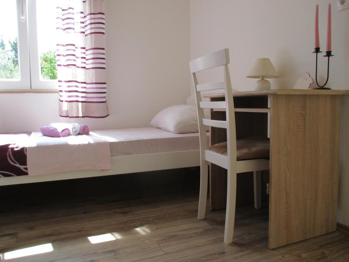 Apartment Near Center,Beach,Bus +Free Parking Zadar Exterior photo